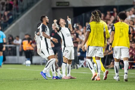 Corinthians conquista primeira vitória fora de casa no Brasileirão após longo período