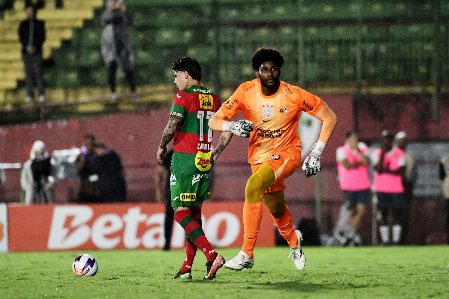 Corinthians vence o desgaste e a má fase para chegar à semifinal do Paulistão