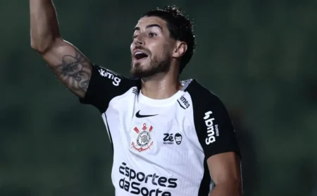 Corinthians impede a saída de Pedro Raul após sondagens de Atlético-MG, Coritiba e outro clube.