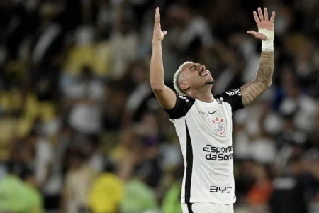 Corinthians almeja valorização de Matheuzinho após títulos e propostas recusadas em 2026 Corinthians almeja valorização de Matheuzinho após títulos e propostas recusadas em 2026