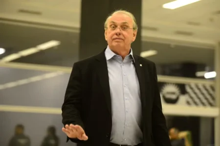 Corinthians renegocia dívida de R$ 1,2 bilhão com a União e consegue 46,6% de desconto