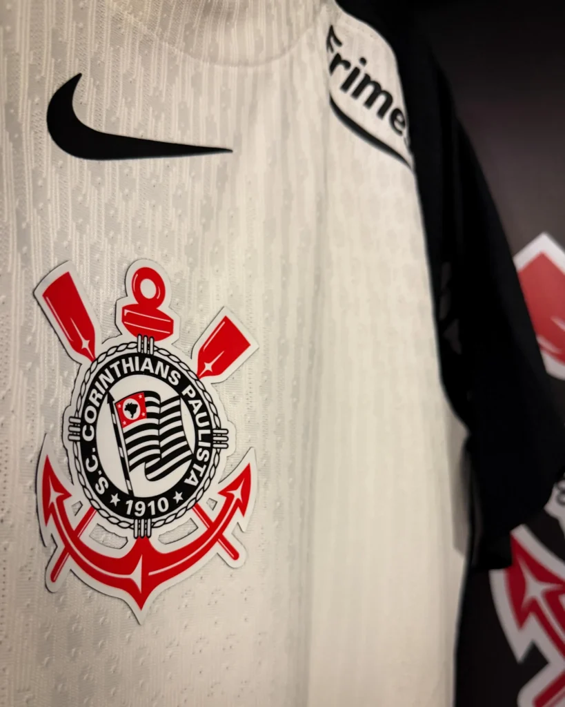 Corinthians negocia patrocínios e projeta receita acima de R$ 255 milhões em 2026