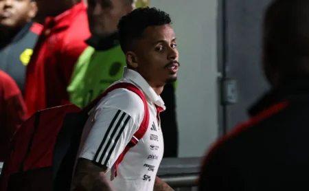 Corinthians planeja mais duas contratações após Allan, Labyad e Angileri Corinthians planeja mais duas contratações após Allan, Labyad e Angileri