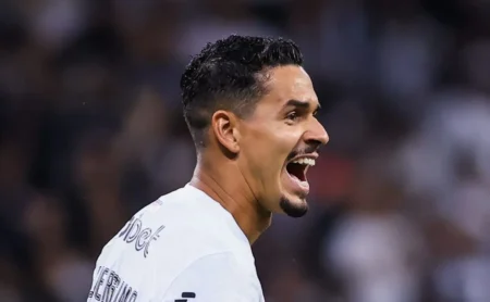 Corinthians mira 4 reforços e Lucas Veríssimo, mas zagueiro permanece no Catar