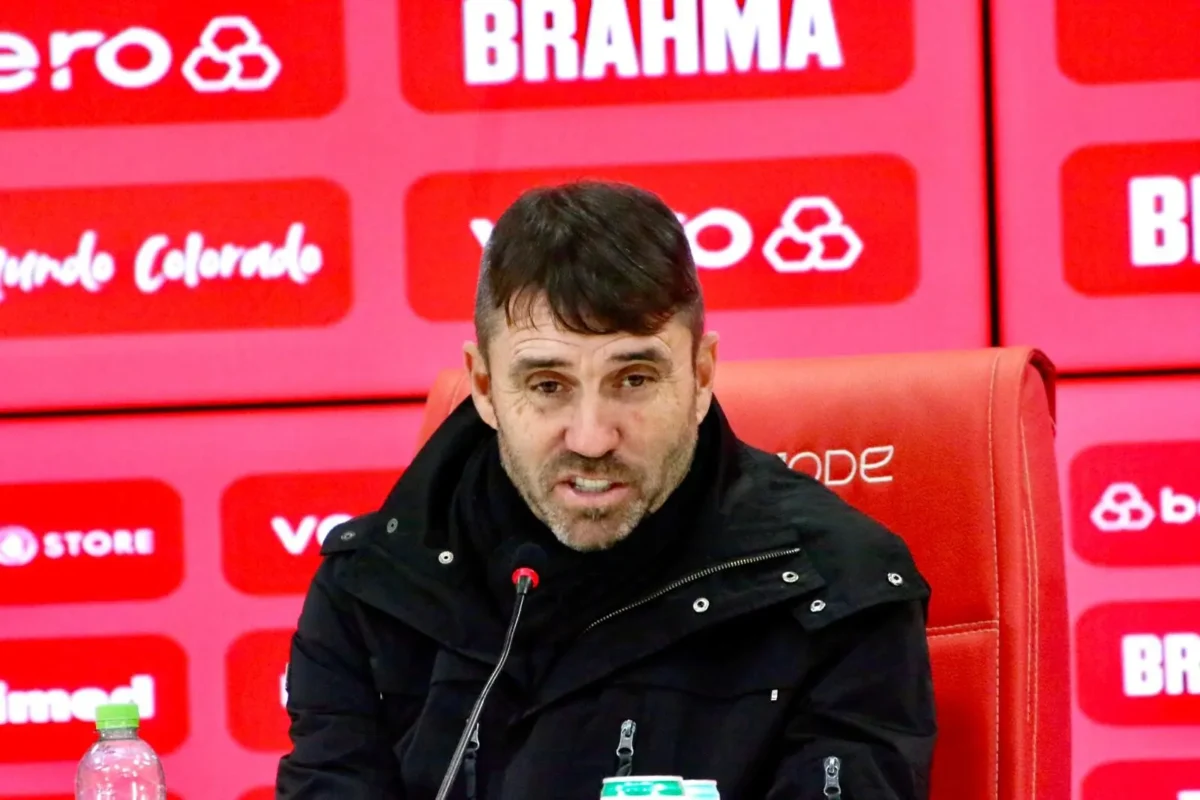 Coudet, ex-técnico do Internacional, surge como possível substituto de Gallardo no River Plate