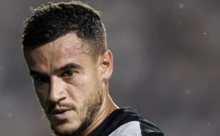 Coutinho anuncia saída do Vasco e torcida do Santos se mobiliza nas redes sociais: "Vem pro Santos"