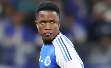 Cruzeiro decide futuro de Sinisterra por R$ 21 milhões e colombiano deve deixar a Raposa