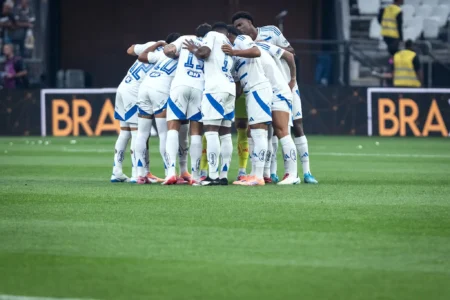 Cruzeiro e Corinthians se enfrentam com times base e Tite buscando evolução; veja raio-x