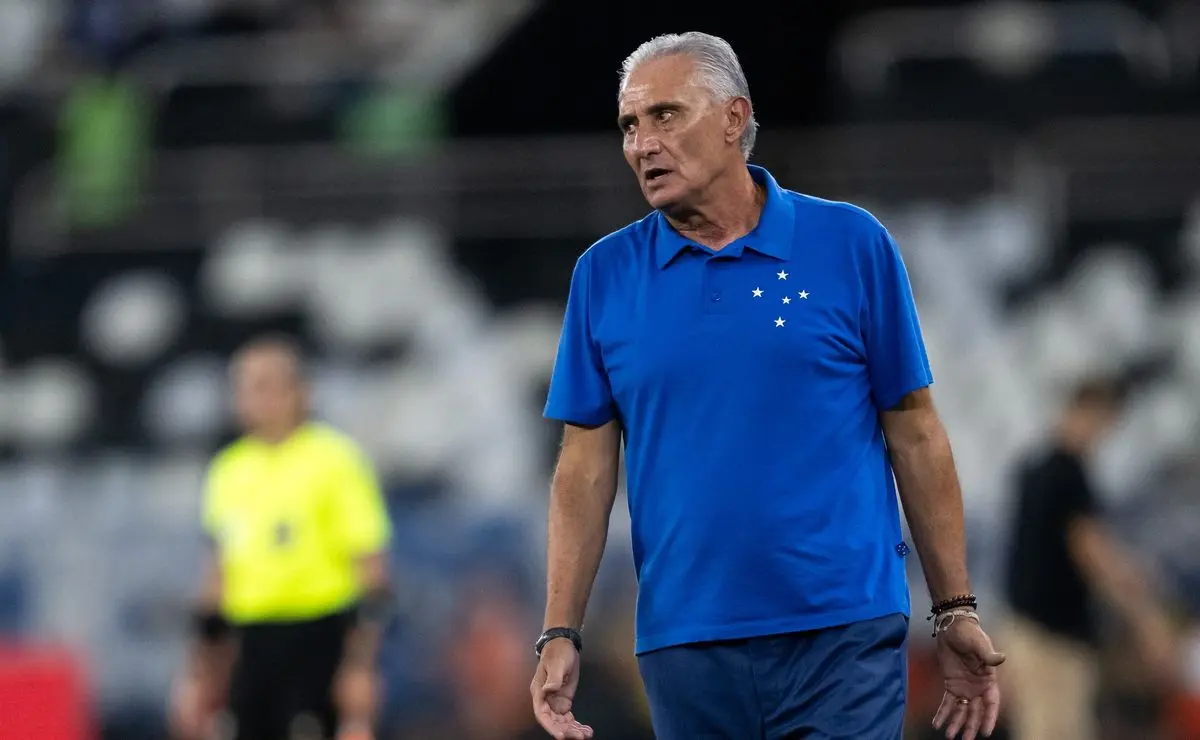 Cruzeiro espera avaliação de Tite, mas não descarta reforço na zaga Cruzeiro espera avaliação de Tite, mas não descarta reforço na zaga