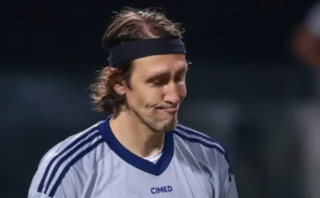 Cruzeiro vence Betim por 1 a 0 com lance decisivo de Matheus Pereira e momento inusitado de Cássio Cruzeiro vence Betim por 1 a 0 com lance decisivo de Matheus Pereira e momento inusitado de Cássio