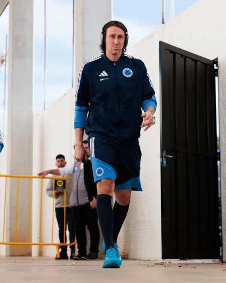 Cássio solicita à torcida do Cruzeiro que evite protestos durante as partidas: "Não é justo ser ofendido"
