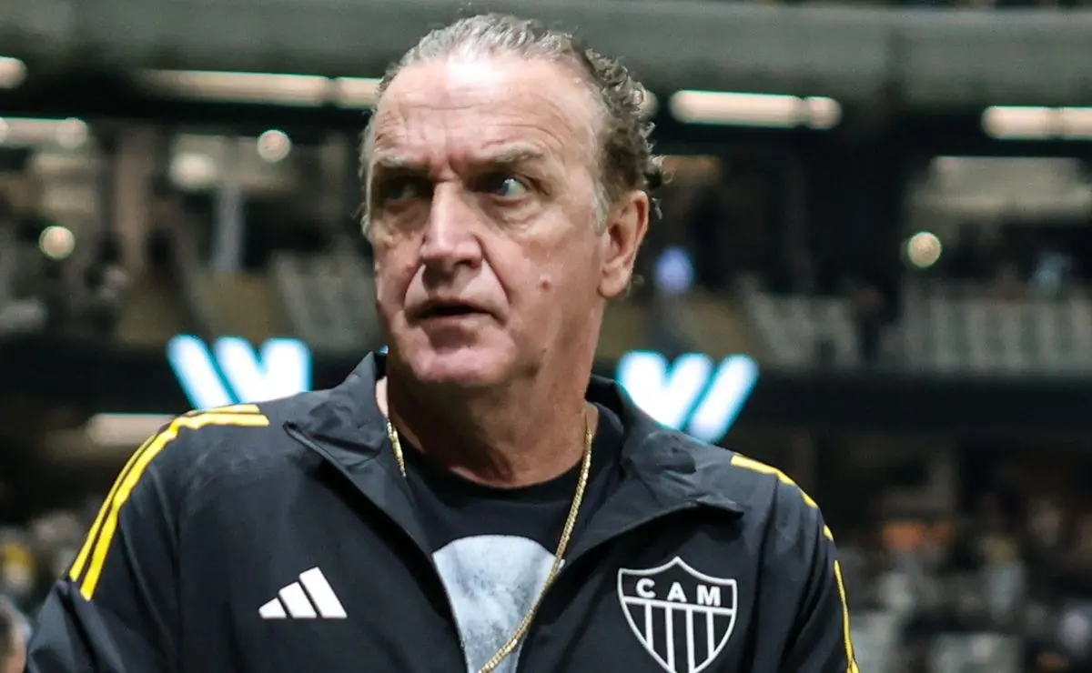 Cuca se dispõe a retornar ao futebol e aguarda propostas, com especulações no Santos; técnico já passou pela Vila
