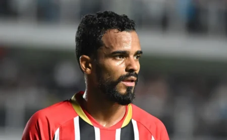 Danielzinho ressalta confiança do São Paulo e aponta fator crucial para eliminar o Palmeiras