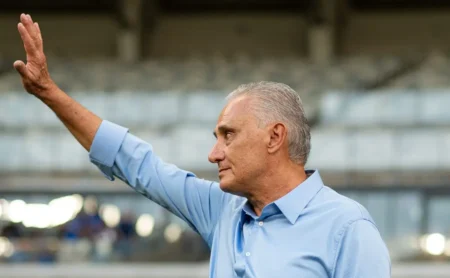 Demitido do Cruzeiro após tropeço, saída de Tite se torna iminente.