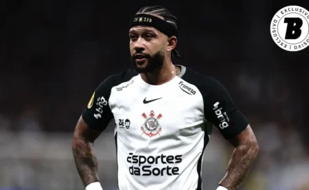 Depay tem 50% de aproveitamento em cobranças de pênalti pelo Corinthians Depay tem 50% de aproveitamento em cobranças de pênalti pelo Corinthians