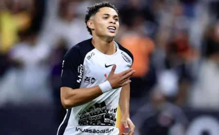 Dieguinho marca seu primeiro gol profissional, decide partida contra o Capivariano e se destaca no Corinthians