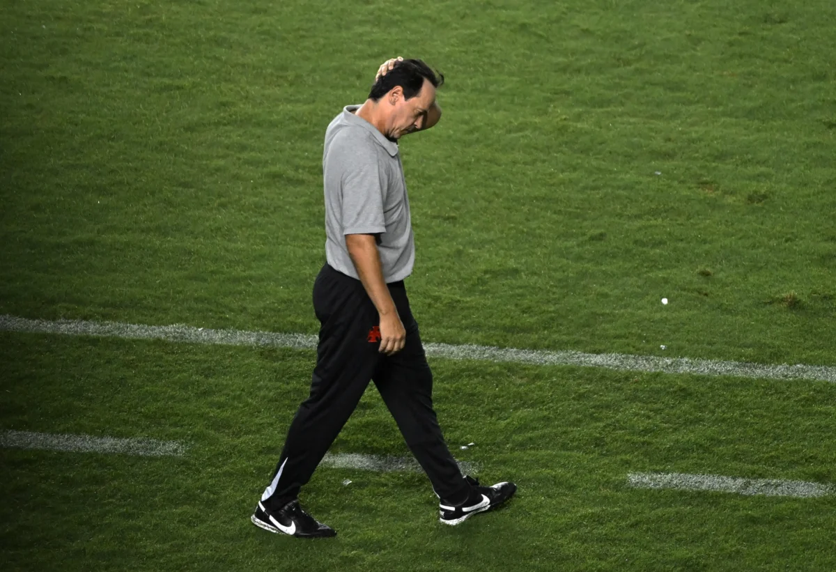 Diniz exalta ataque do Vasco, mas lamenta oportunidades desperdiçadas: "Frustrante"