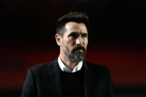 Diretor do Atlético-MG confirma a contratação de Eduardo Domínguez como técnico Diretor do Atlético-MG confirma a contratação de Eduardo Domínguez como técnico