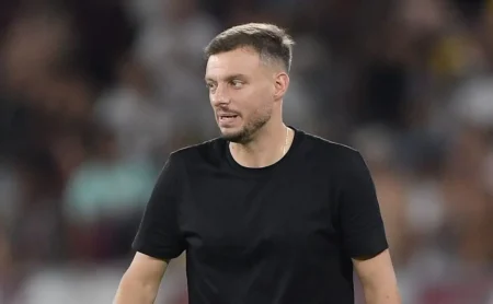 Diretoria do Botafogo reitera confiança em Anselmi e admite limitações do elenco