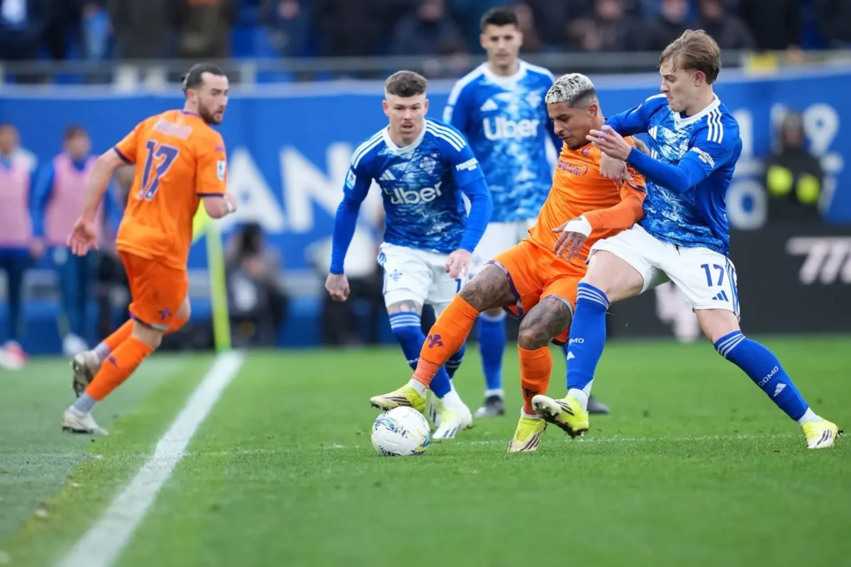 Dodô, líder da Fiorentina, define meta: "Manter o time na Série A"