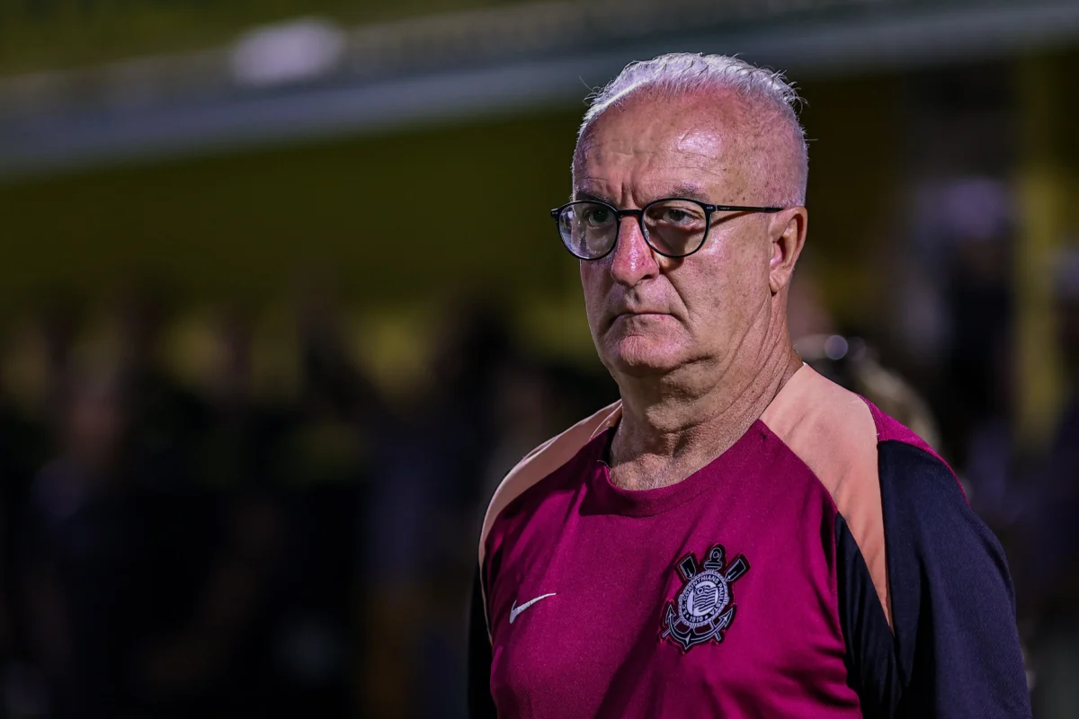 Dorival avalia fase do Corinthians e descarta quartas: "Em reconstrução"