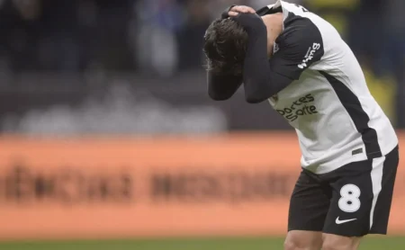 Dorival mantém a confiança em Rodrigo Garro e aguarda evolução