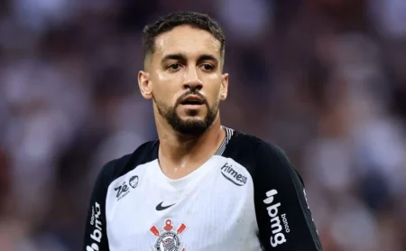 Dorival recebe alerta do departamento médico; Matheus Pereira é desfalque nas quartas de final