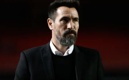 Eduardo Domínguez em alerta para Grêmio x Atlético-MG devido à fragilidade defensiva do Galo