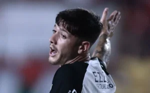 Erro de Rodrigo Garro custa eliminação do Corinthians no Paulistão