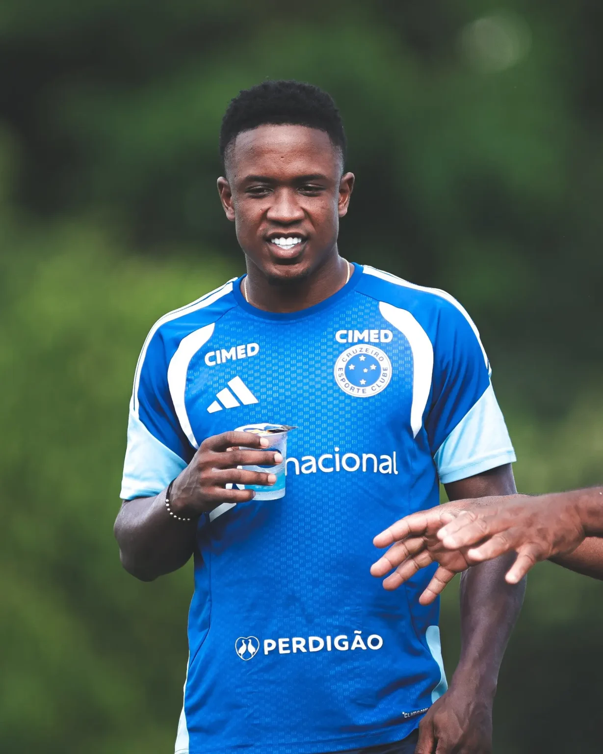 Escalação do Cruzeiro: Jovem da base reforça, lateral é desfalque e Tite avalia mudanças