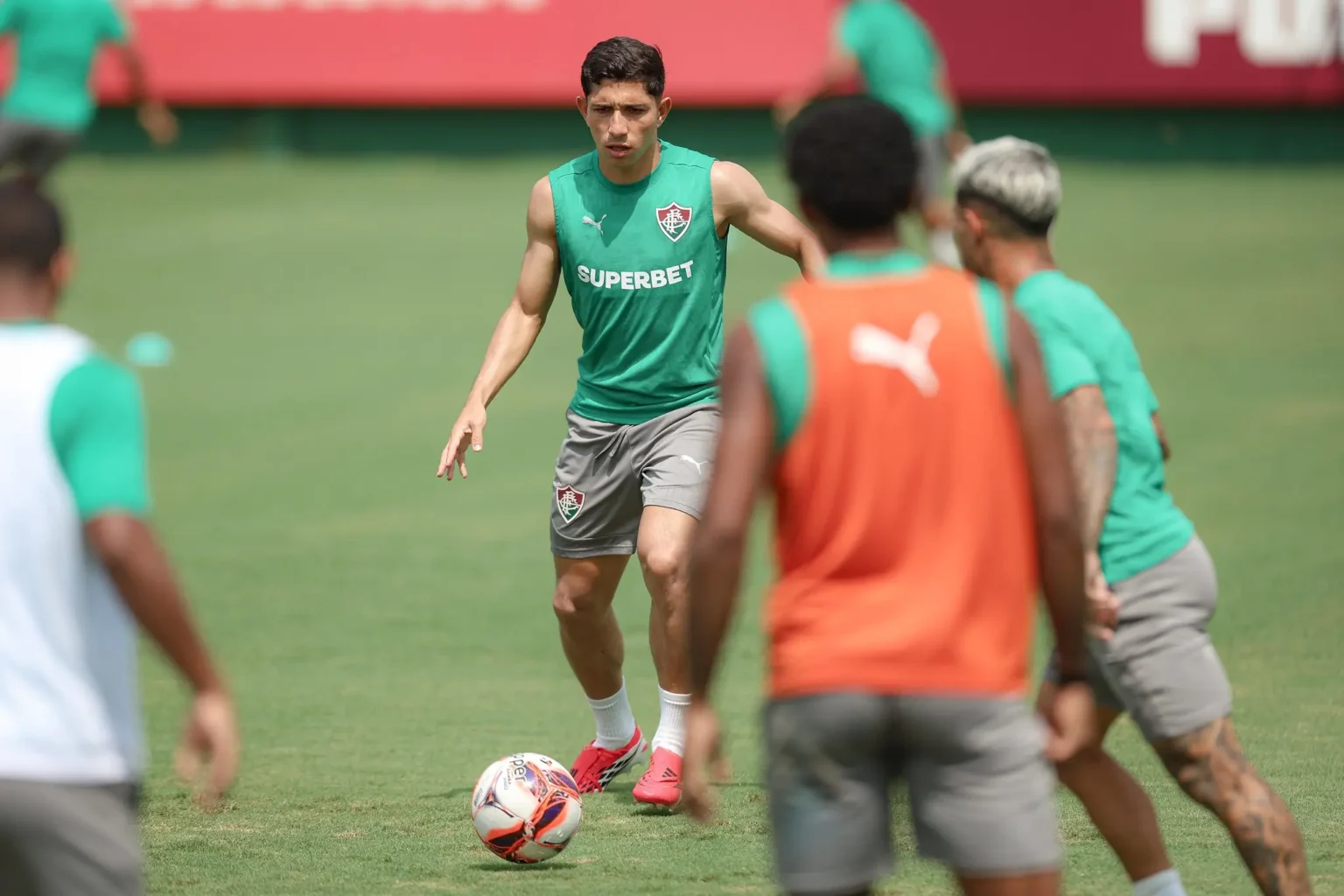 Escalação do Fluminense: Zubeldía deve optar por time misto contra o Bangu