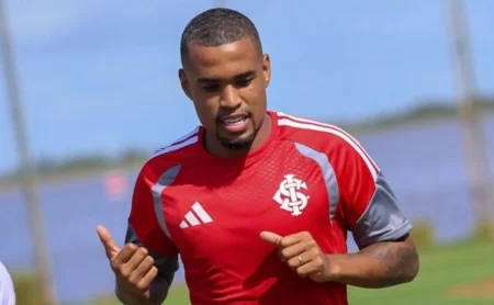 Escalação do Internacional: Borré e Alerrandro são titulares contra o Ypiranga