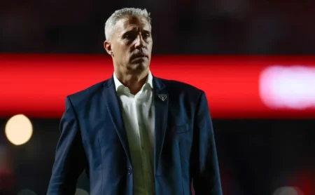 Estratégia de Crespo impulsiona o São Paulo contra o Bragantino Estratégia de Crespo impulsiona o São Paulo contra o Bragantino