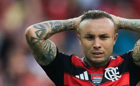 Everton Cebolinha sinaliza saída do Flamengo e Grêmio reacende esperança de retorno