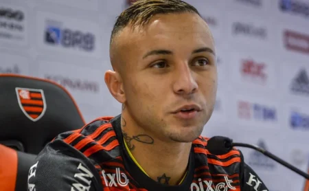 Everton Cebolinha decide priorizar o Brasil após o fim do contrato com o Flamengo