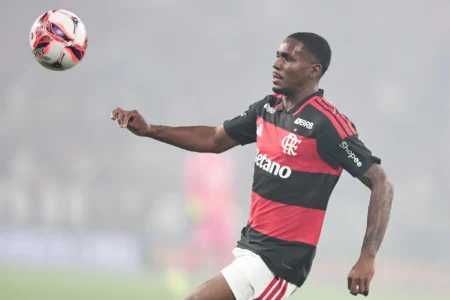 Evertton Araújo: ascensão nos treinos do Flamengo e trajetória do volante Evertton Araújo: ascensão nos treinos do Flamengo e trajetória do volante