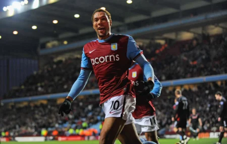 Ex-jogador de Valencia, Roma e Aston Villa se torna ator após aposentadoria