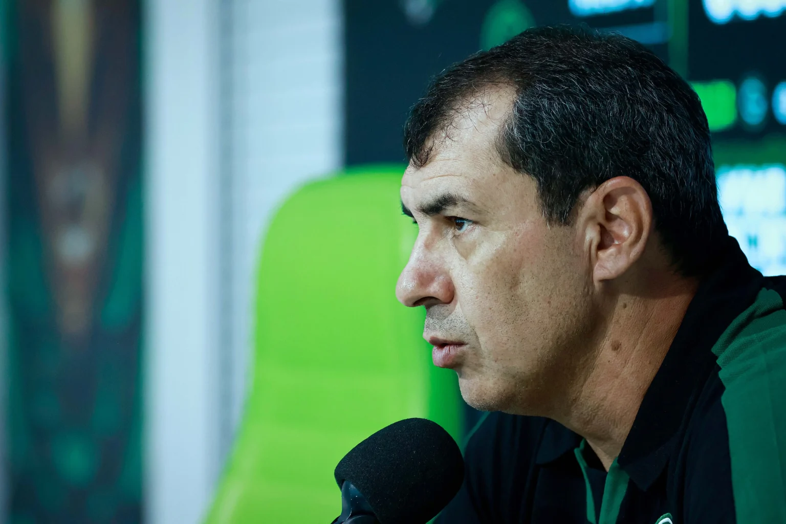 Fábio Carille acerta com o Damac, da Arábia Saudita, após passagens por Santos e Vasco