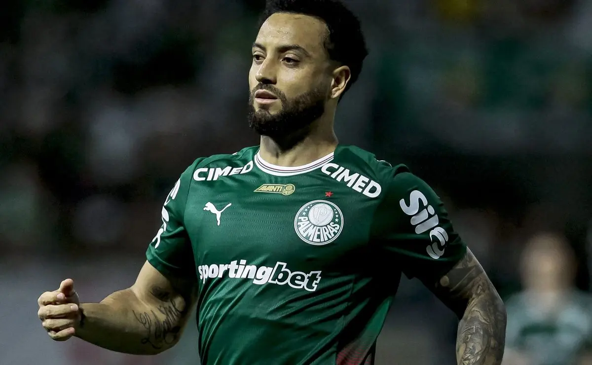 Felipe Anderson brilha em classificação do Palmeiras e Abel Ferreira recebe críticas: “Só ele não enxerga” Felipe Anderson brilha em classificação do Palmeiras e Abel Ferreira recebe críticas: “Só ele não enxerga”