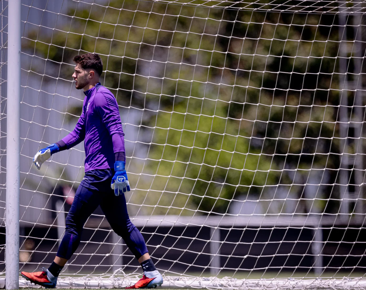 Felipe Longo sente desconforto e é baixa do Corinthians contra o Cruzeiro; veja lista