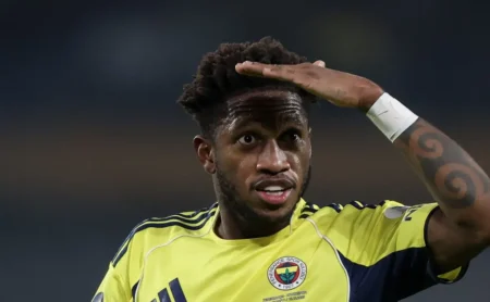 Fenerbahçe desiste de liberar Fred e frustra interesse do Palmeiras