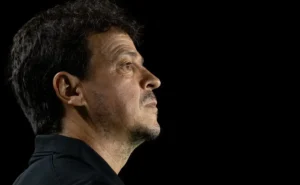 Fernando Diniz poupa titulares e Vasco vence o Botafogo no Campeonato Carioca