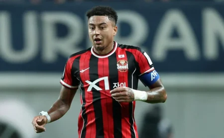 Feyenoord busca Jesse Lingard, mas negociação com o Corinthians não progride por escolha do jogador Feyenoord busca Jesse Lingard, mas negociação com o Corinthians não progride por escolha do jogador