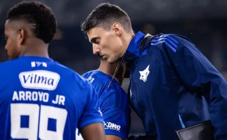 Filho de Tite, Matheus Bachi recebe advertência de dirigentes do Cruzeiro após polêmica
