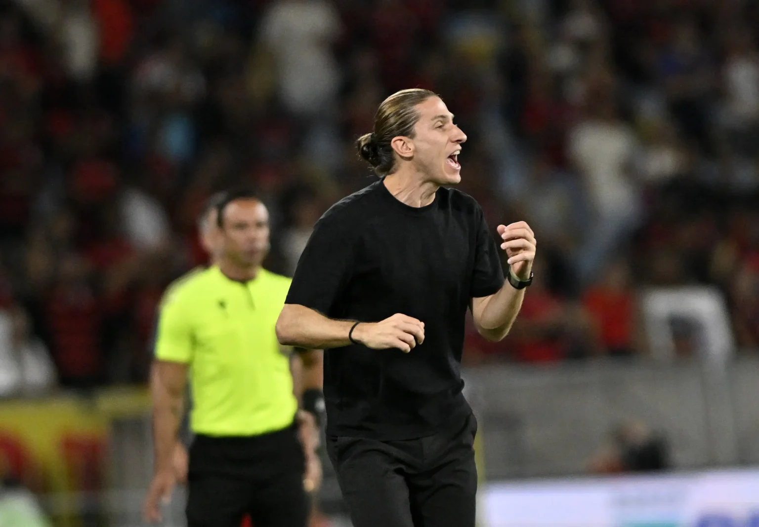 Filipe Luís: Trajetória e Legado