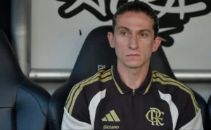 Filipe Luís enfrenta problema, e Flamengo terá cinco desfalques na semifinal do Carioca contra o Madureira