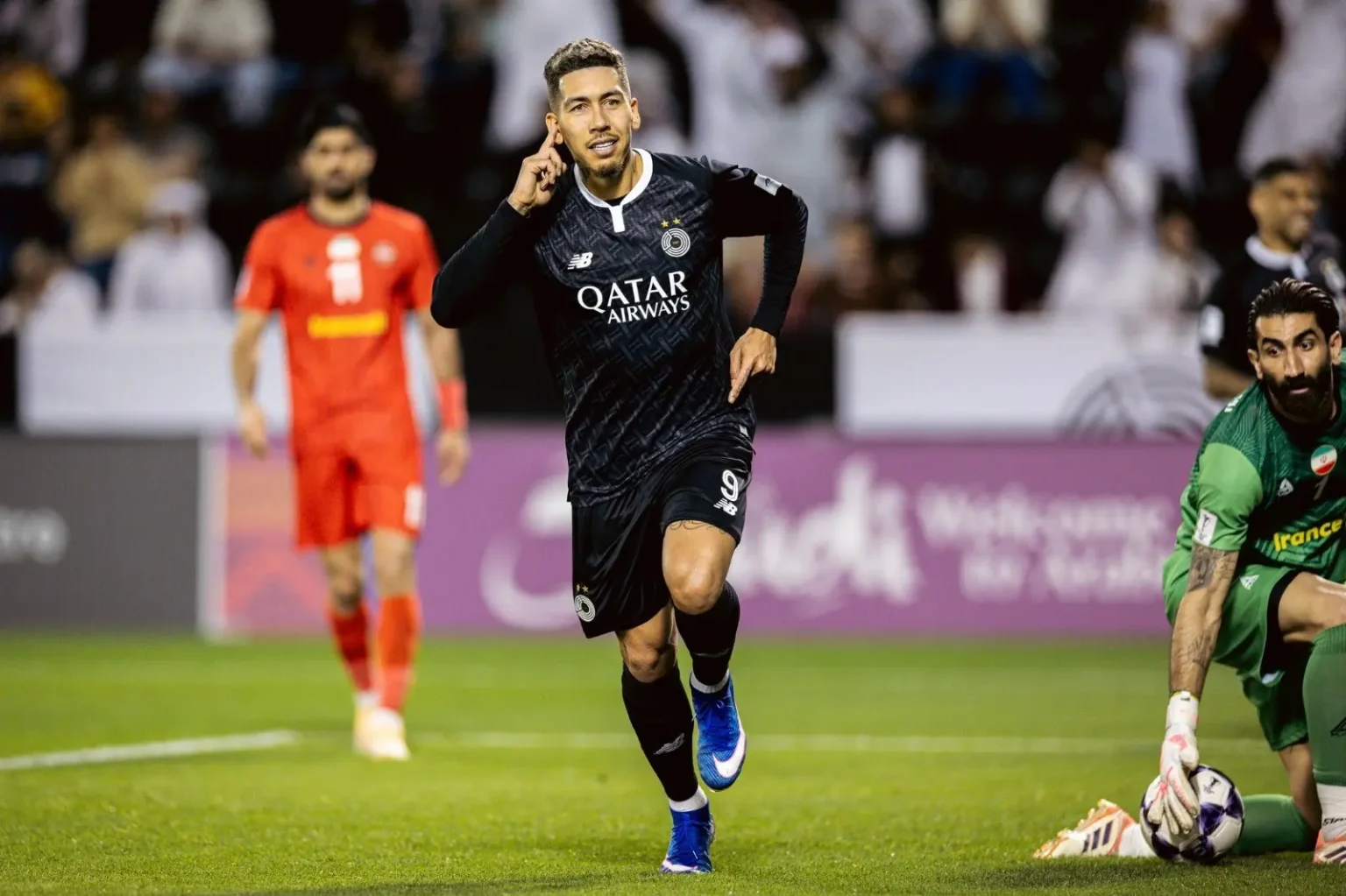 Firmino vive momento artilheiro e marca cinco gols em seis jogos pelo Al Sadd Firmino vive momento artilheiro e marca cinco gols em seis jogos pelo Al Sadd