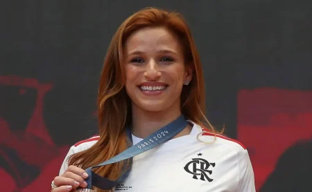 Flamengo assegura Jade Barbosa para a temporada 2026 com renovação contratual