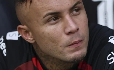 Flamengo abre negociação, mas impõe condições por Allan e Cebolinha, freando Corinthians e Grêmio