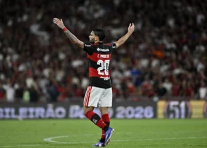 Flamengo aprimora entrosamento de Paquetá e pede calma com a adaptação